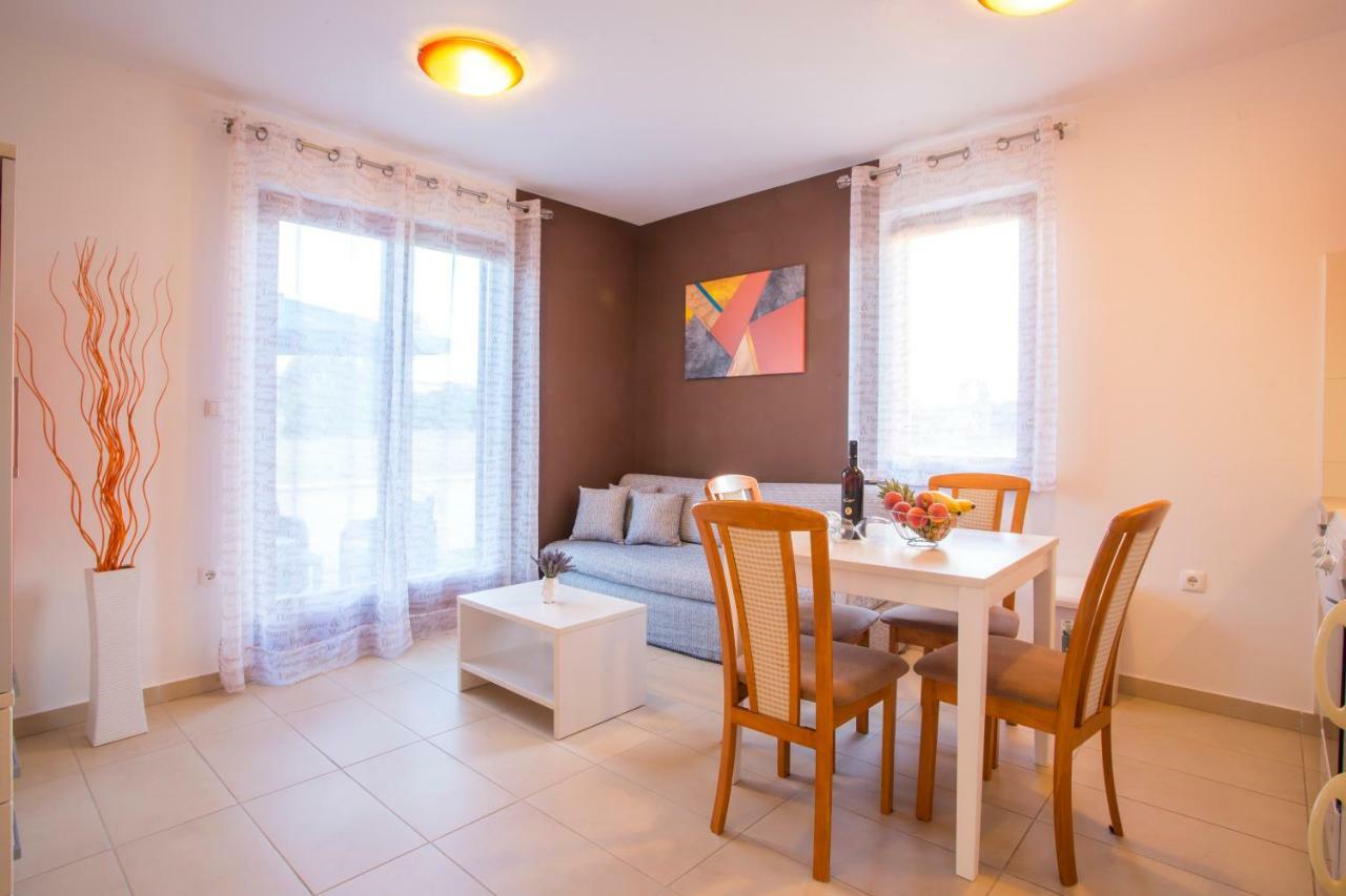 Apartman Irena Pula Exterior foto